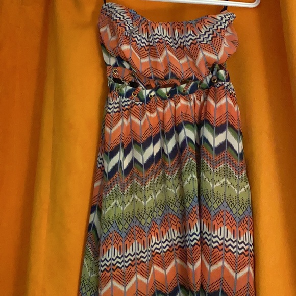 Aztec Forever 21 | High low strapless maxi dress with cutouts - Picture 3 of 4